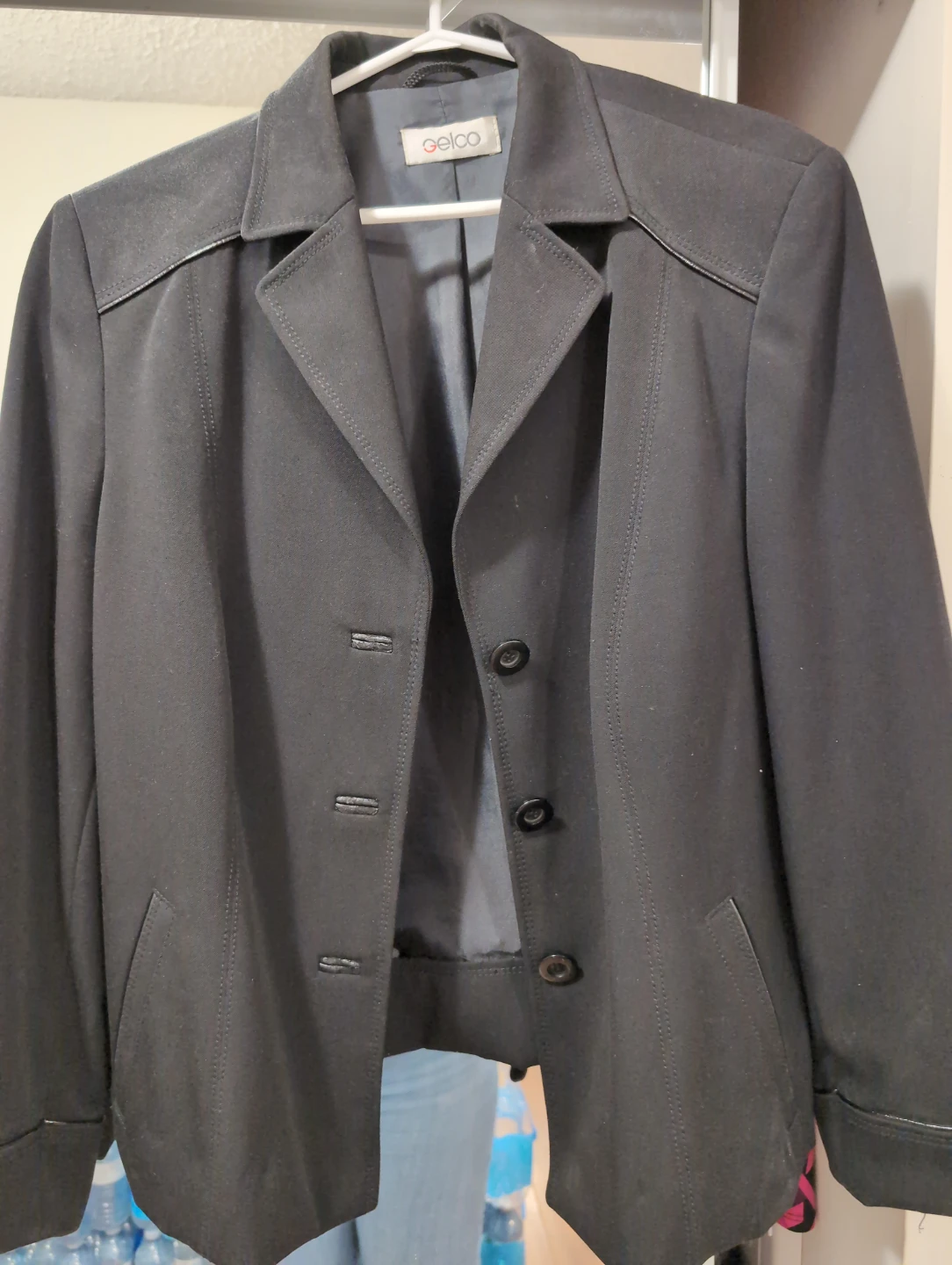 Gelco Black Blazer
