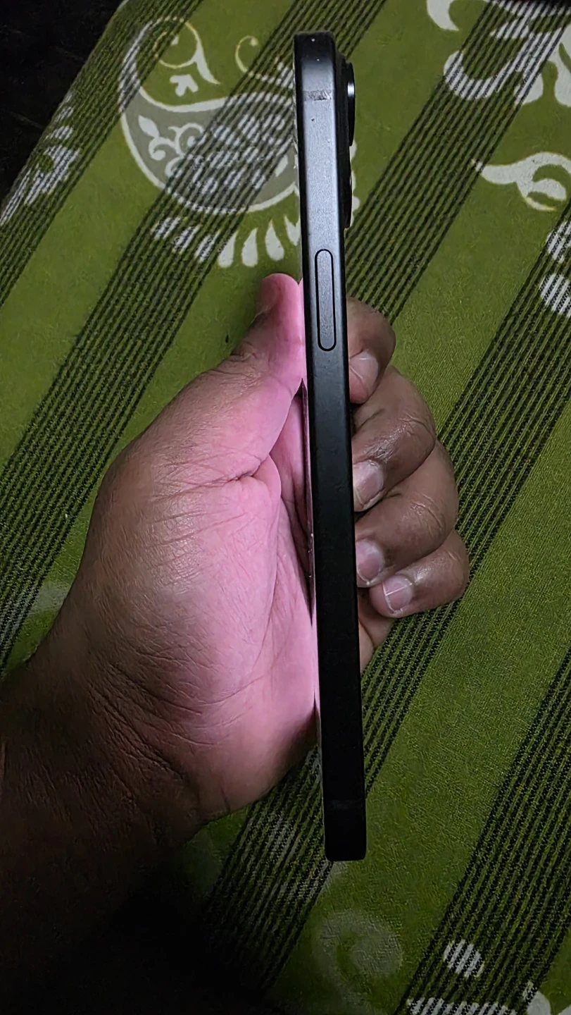 Apple iPhone 15 Plus - photo 4