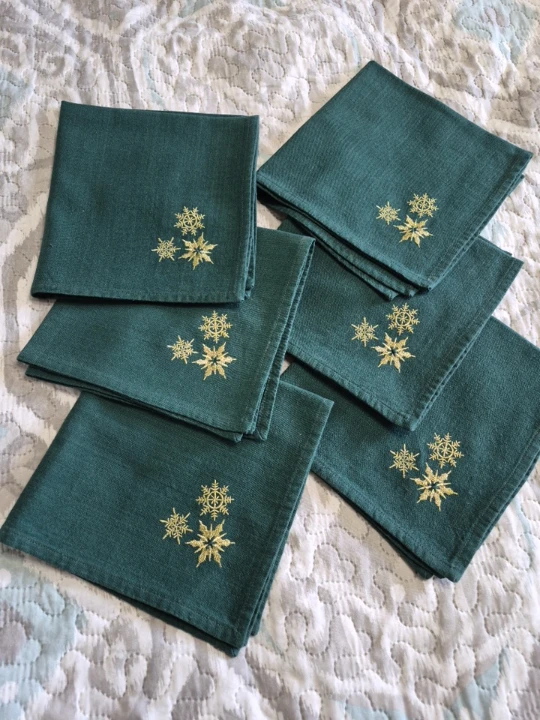 Green Embroidered Snowflake Cotton Napkins