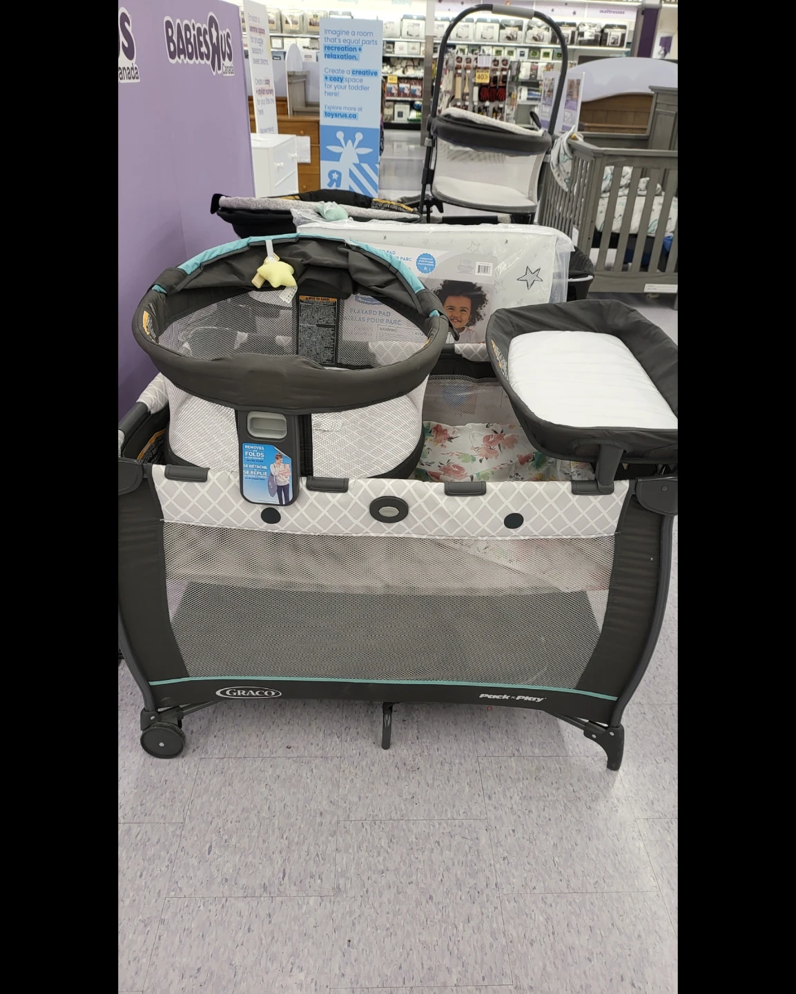 Graco Pack 'n Play Playard with Newborn Bassinet - photo 2