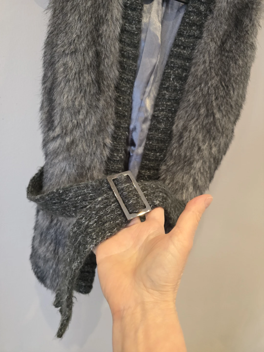 Outfit Bundle – Pattern Skirt + Faux Fur Vest,size 6 and S - photo 5