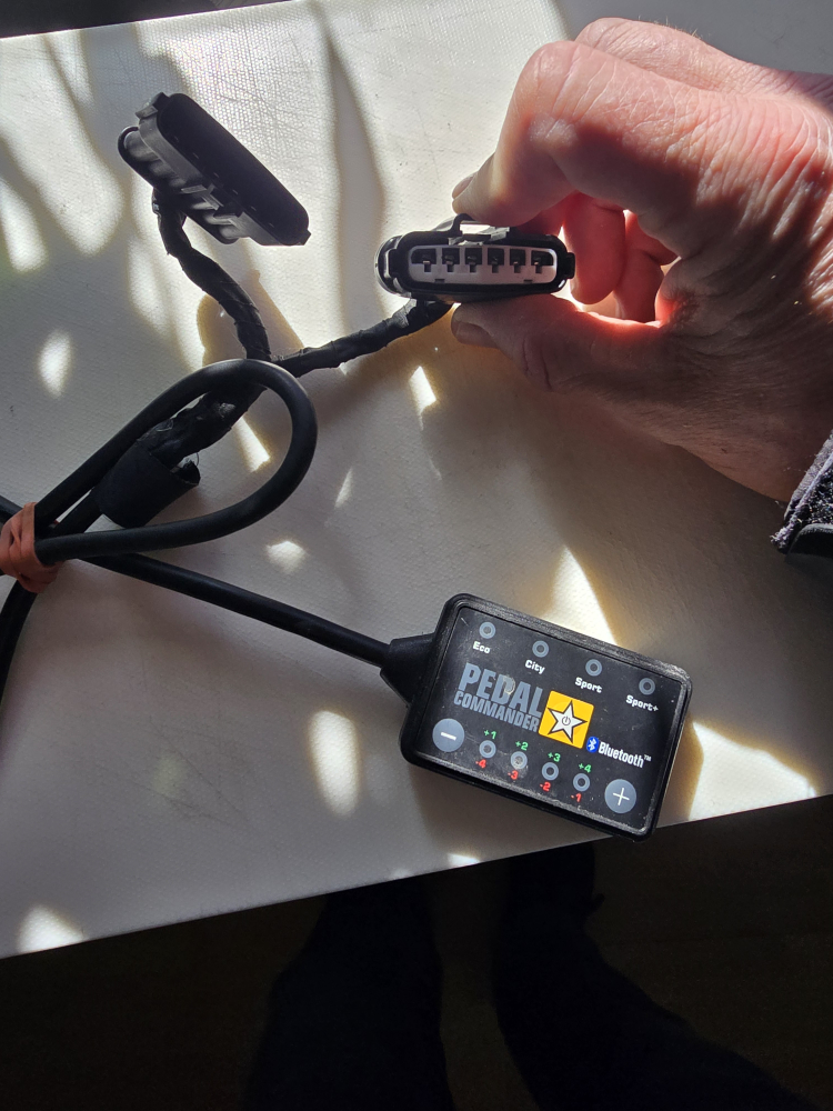Pedal Commander Bluetooth Throttle Response Controller - photo 2