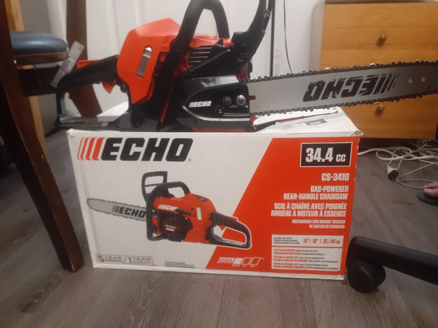 ECHO CS-3410 Gas-Powered Chainsaw