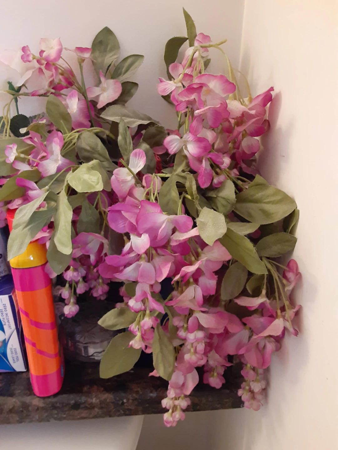 Clear Blue Flower Vase With Flower Arrangement - photo 2