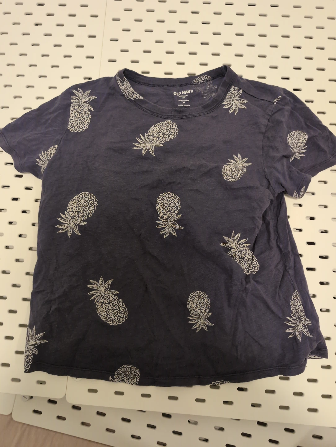 Old Navy Pineapple Print T-Shirt XS