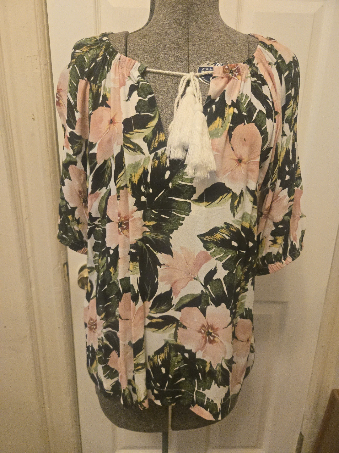 Karen Kane Floral Print Tassel Top - Size S - photo 2