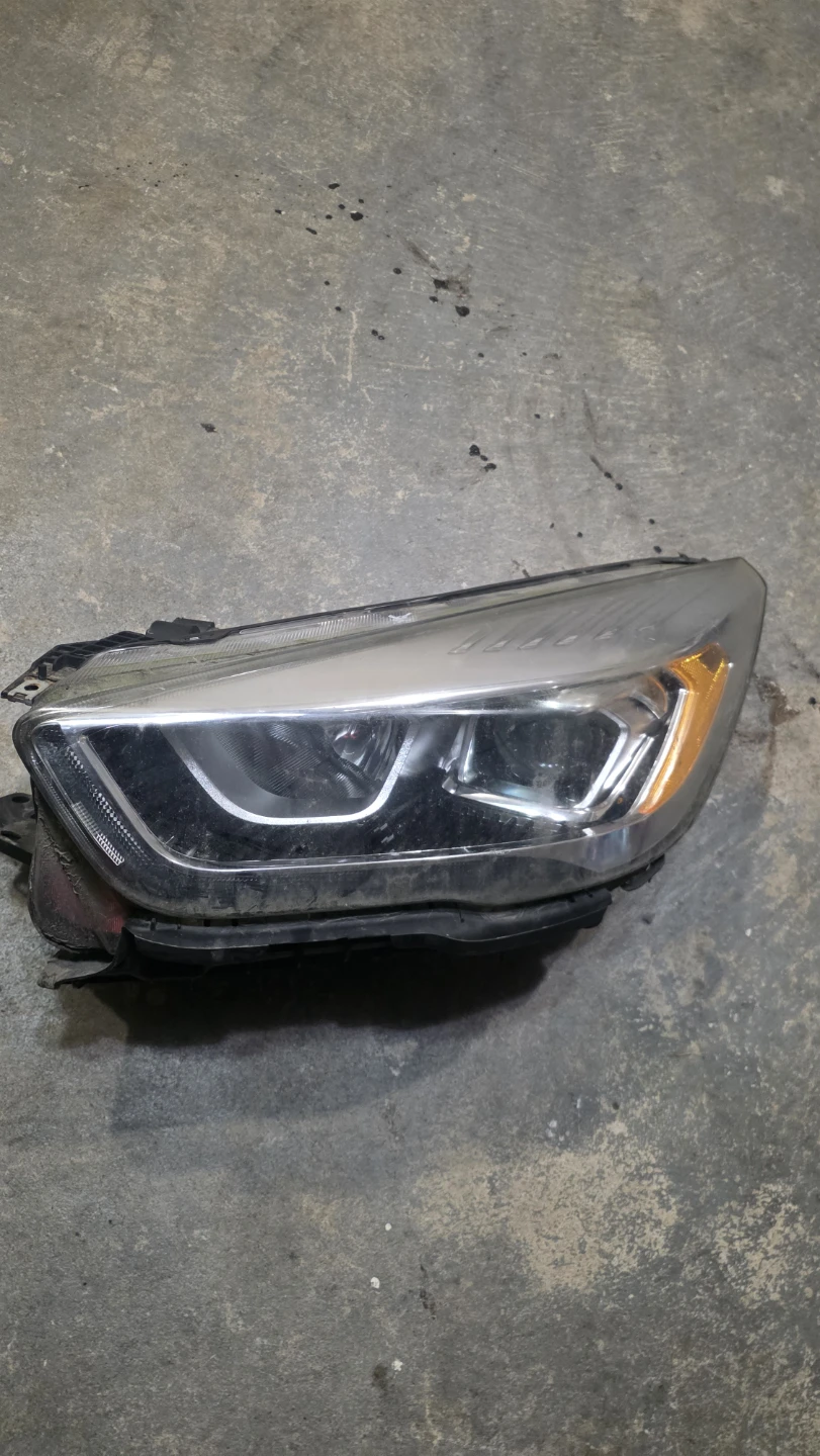 2018 Ford Escape Headlight