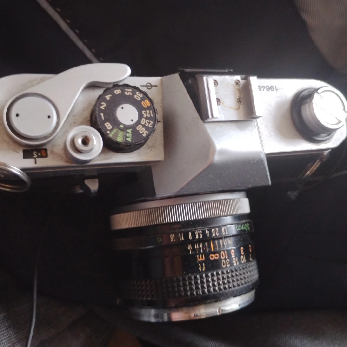 Canon FD 50mm 1:1.8 Lens with Canon T70 Camera - photo 2