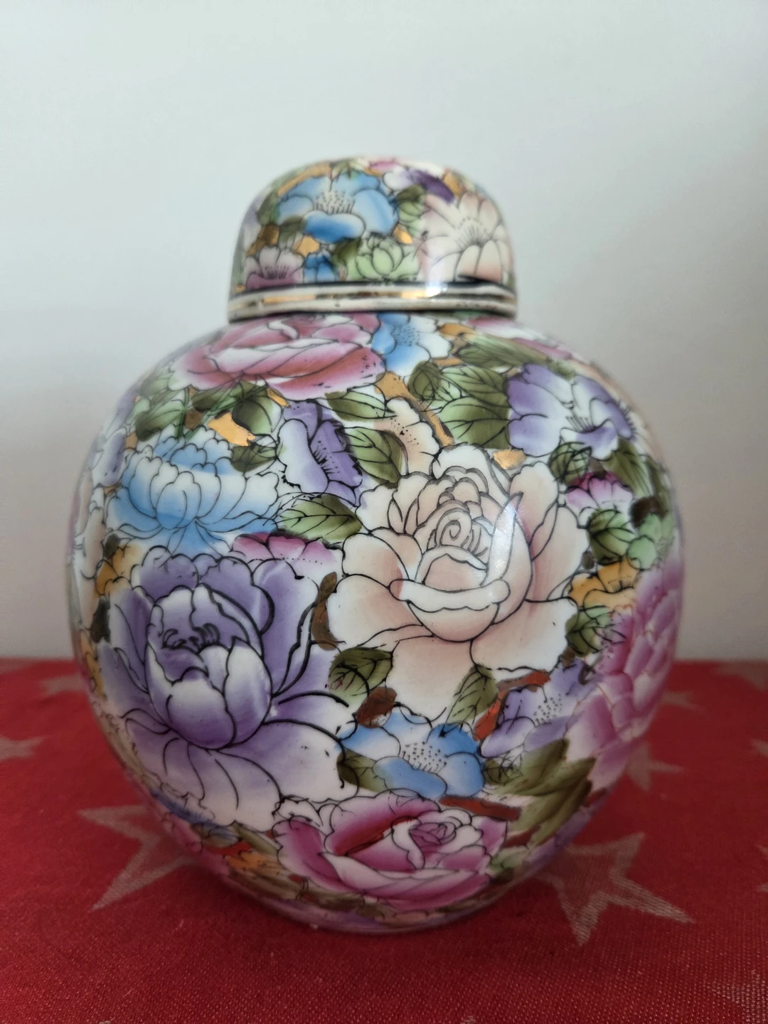 Vintage Chinese Porcelain Thousand Flowers Large Covered Jar - photo 3