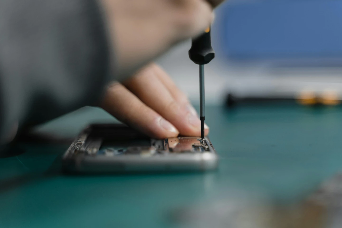 MOBILE PHONE REPAIR – MORDEN/WINKLER