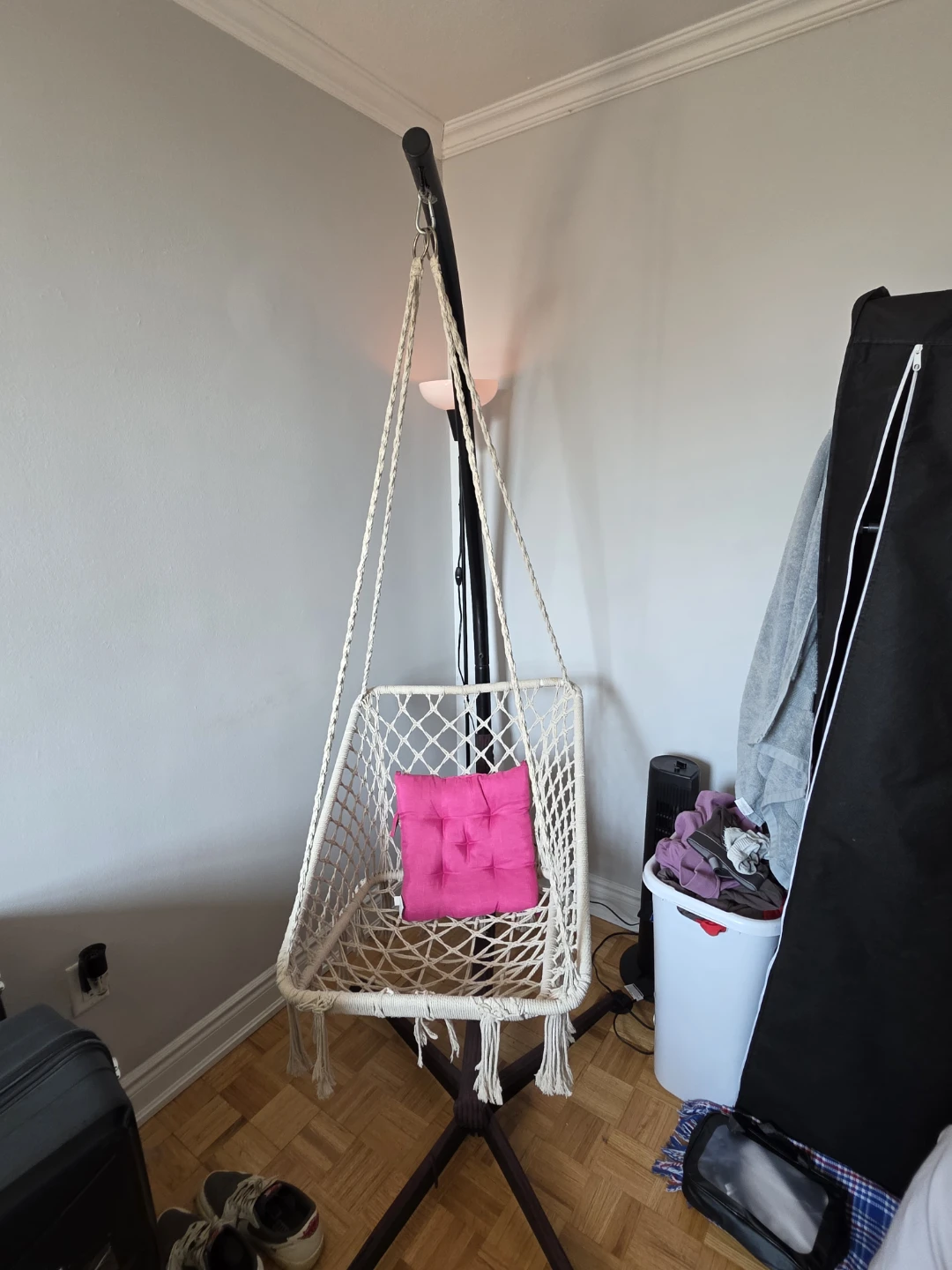 NEWCES Macrame Hanging Chair Hammock Swing Chair