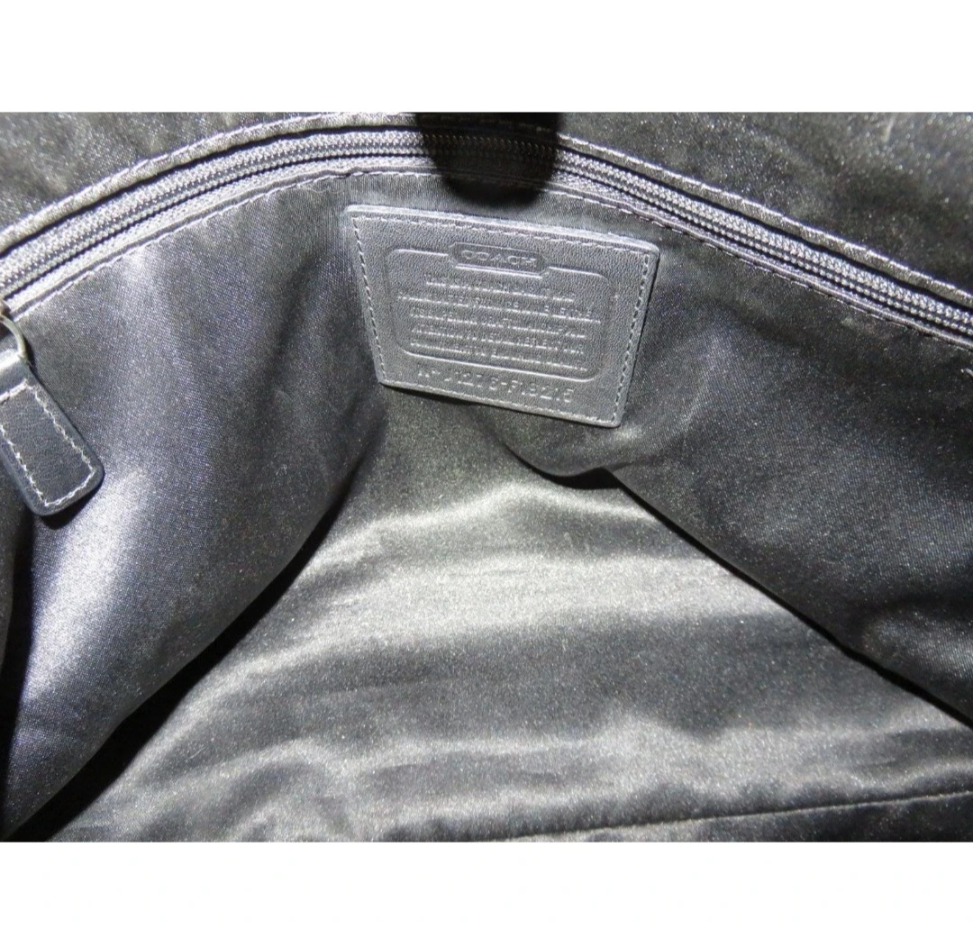 Coach Black Signature Hobo Handbag - photo 5