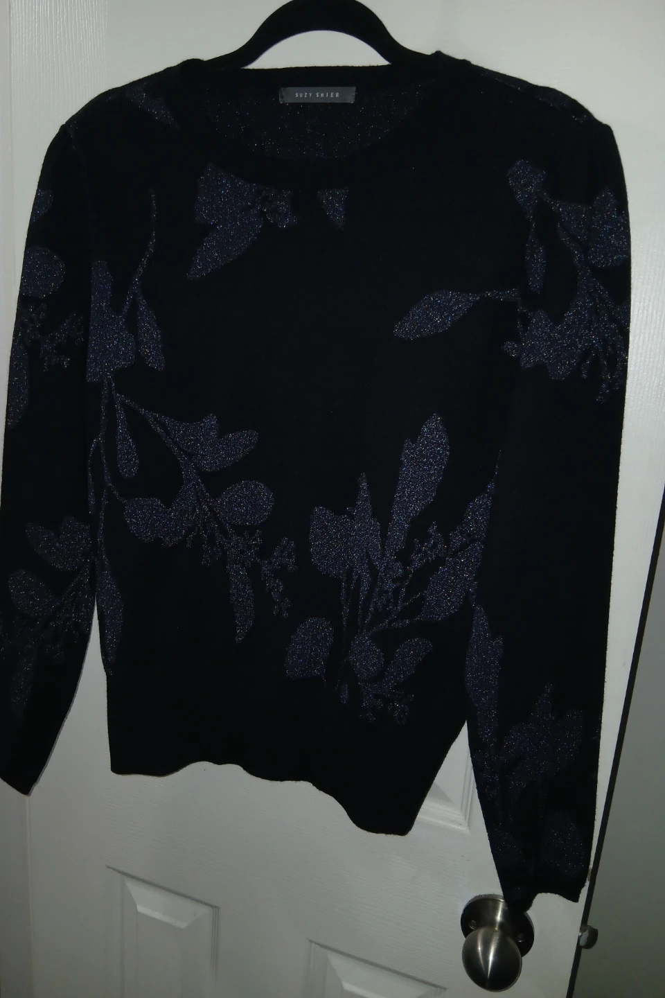 Suzy Shier Black Floral Sparkle Sweater - Medium