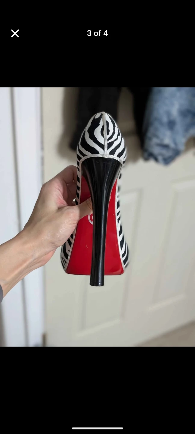 Hilarious Home High Heel Wine Bottle Holder - photo 3