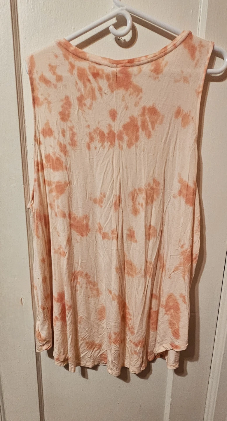 Women's tshirt - photo 3