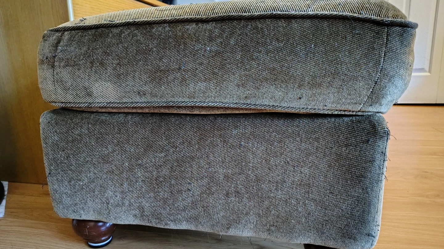 Free Ottoman with Wooden Legs - photo 3