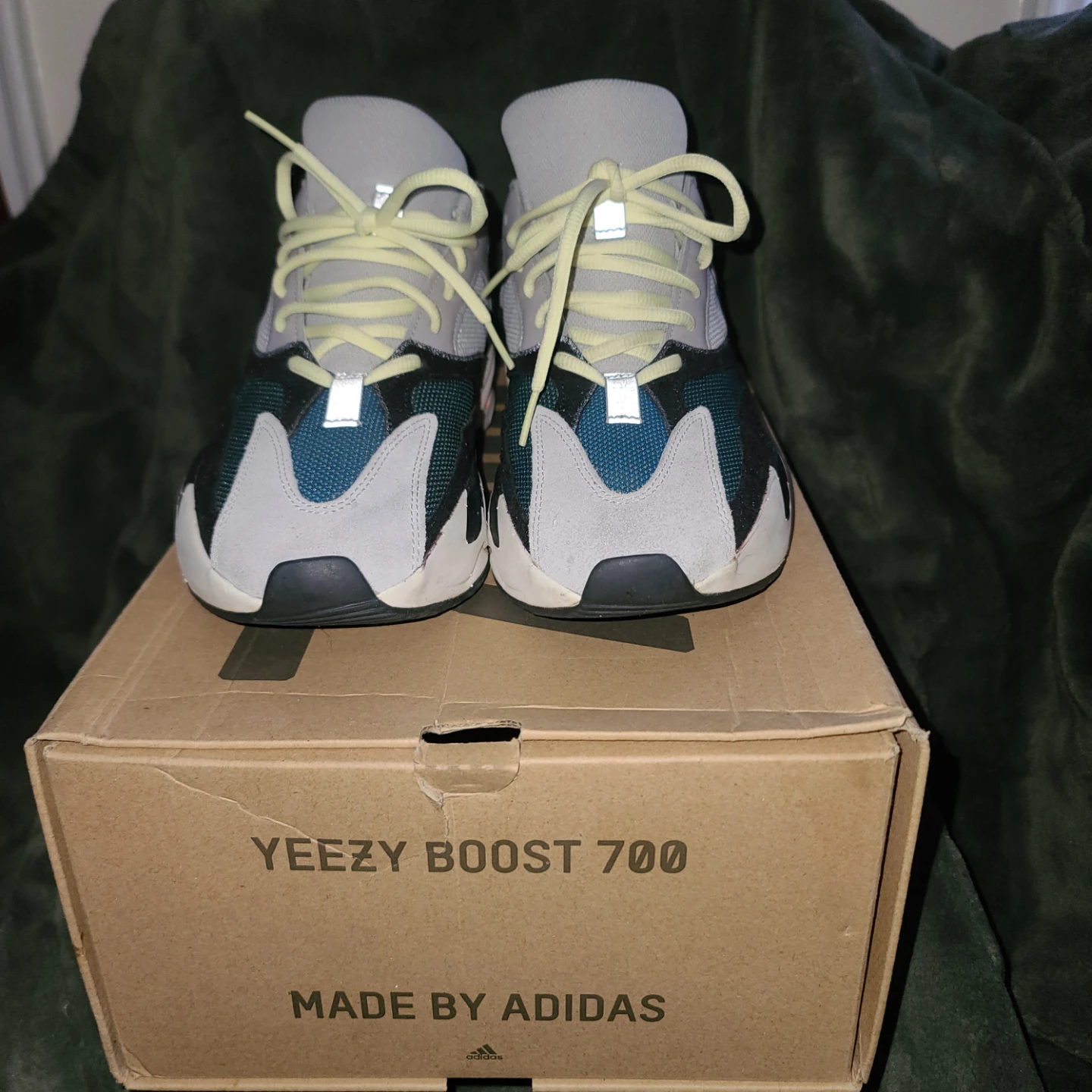 Adidas Yeezy Boost 700 V2 Vanta SZ 10 - photo 4