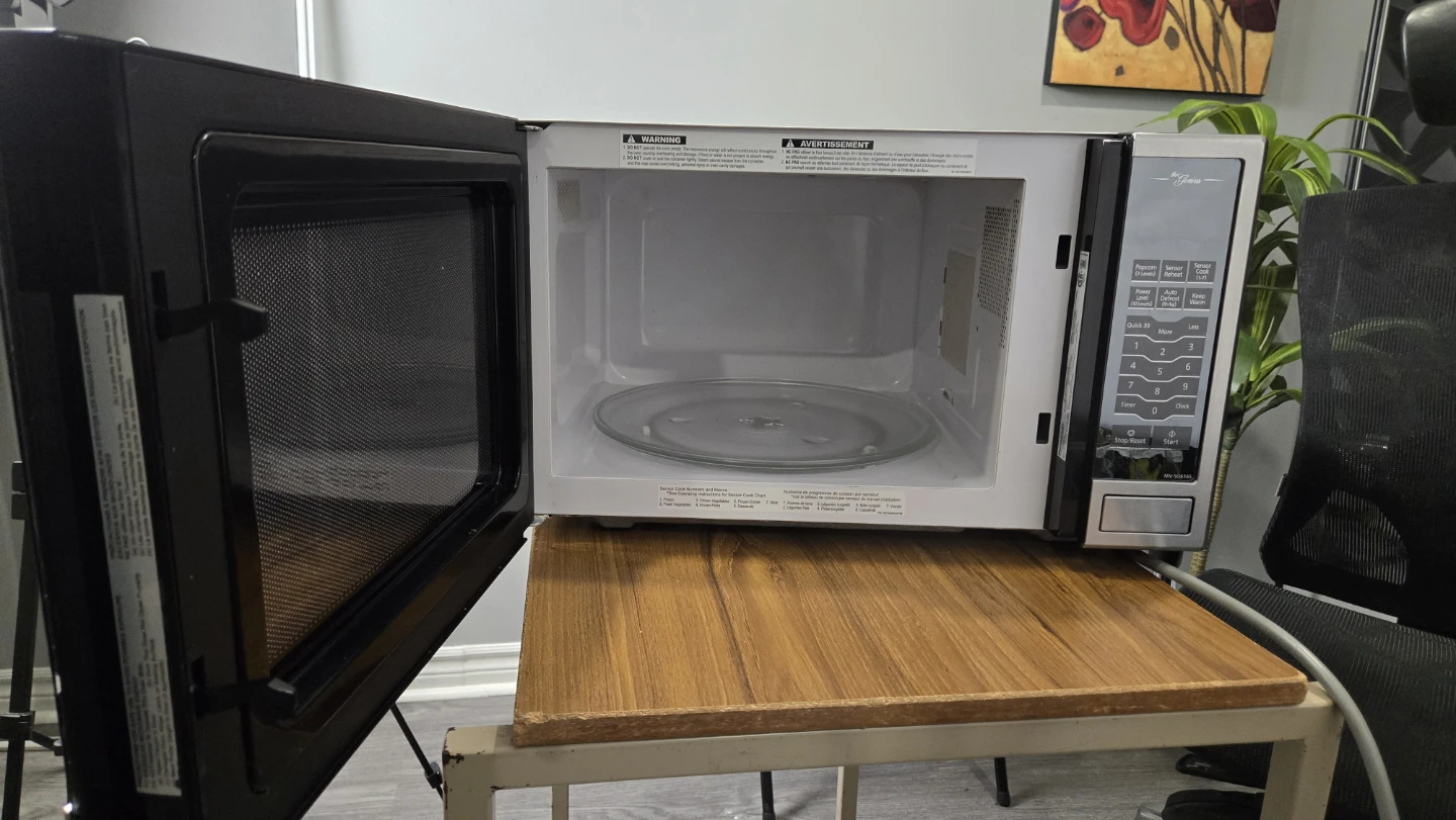 Panasonic "The Genius" Microwave Oven - photo 5