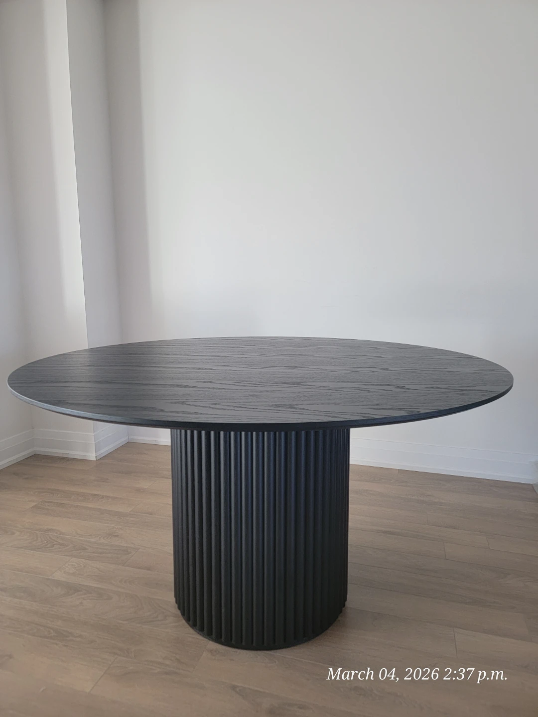 Contemporary dining table - photo 4