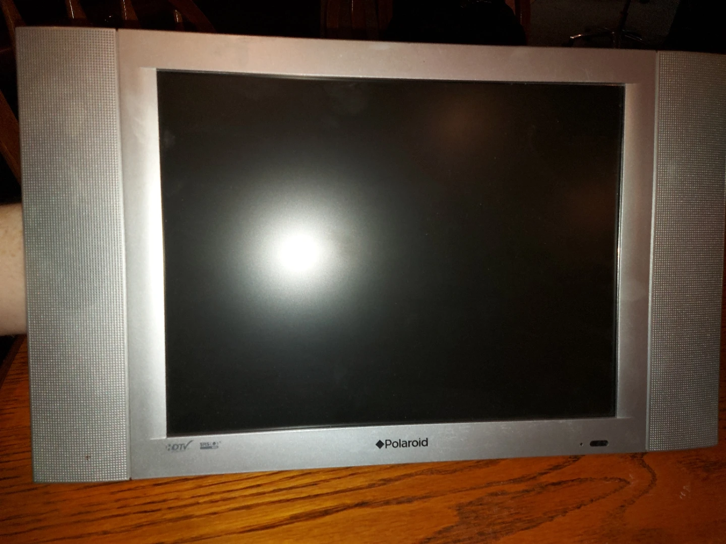 Polaroid FLM-1511 15-inch LCD TV