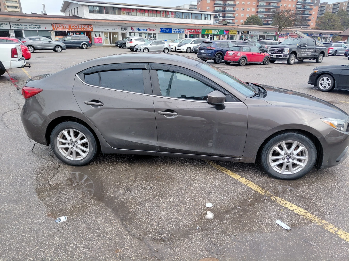 Mazda 3 Sedan - photo 2