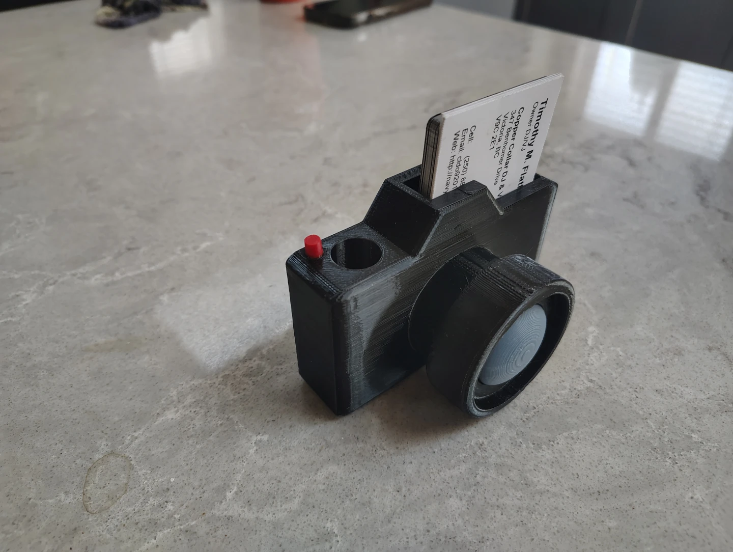 Camera Shaped Business Card Holder - photo 3