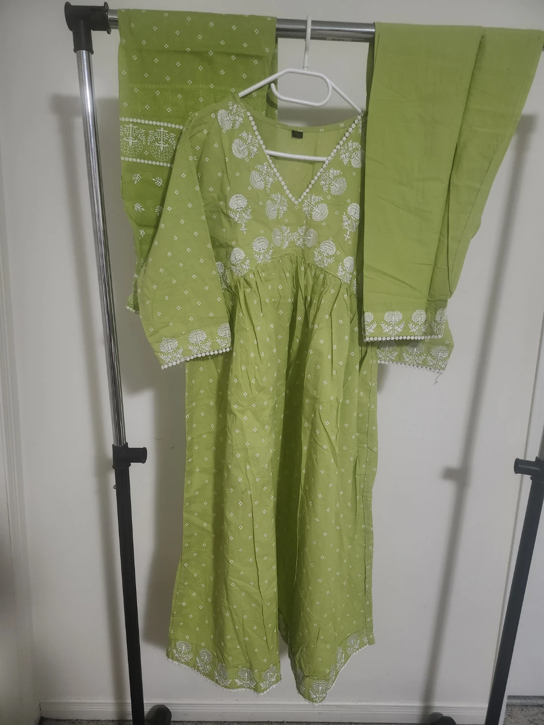 Green 3-Piece Outfit - photo 3