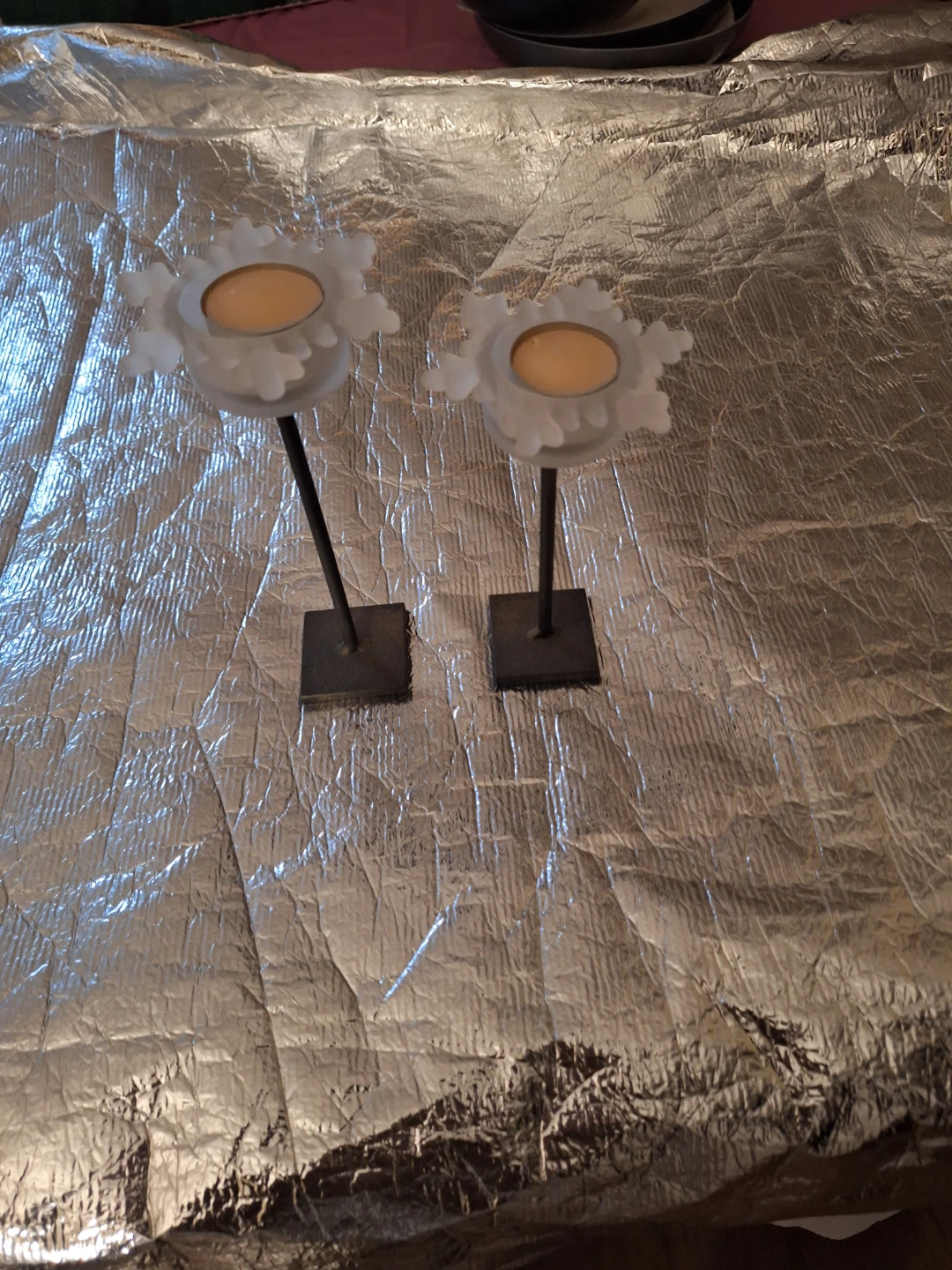 Set of 2 Snowflake Tealight Candle Holders