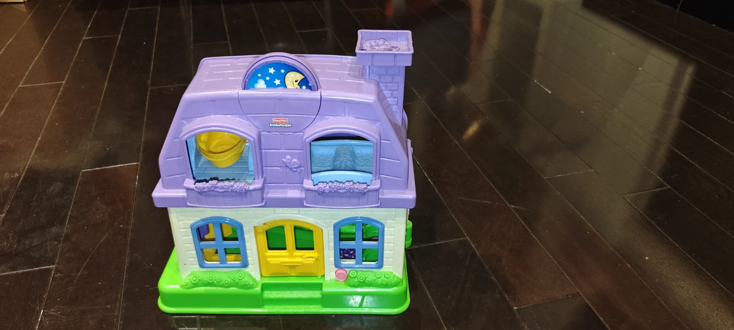 Fisher-Price Little People Surprise & Sounds Home