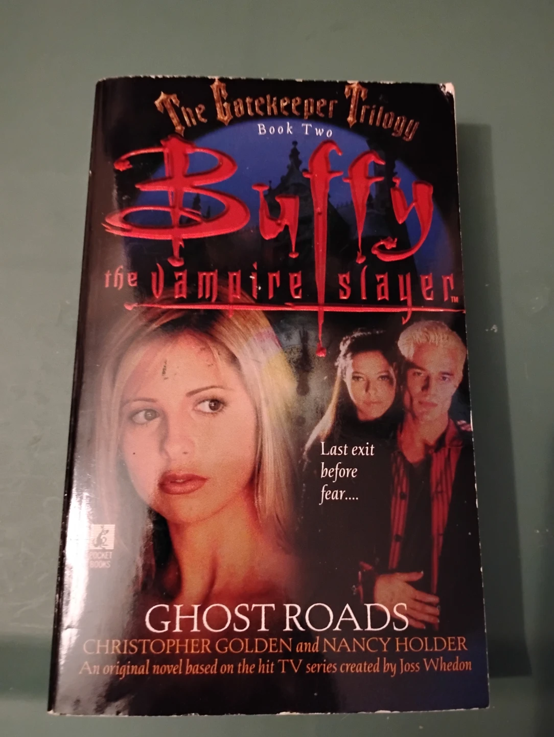 BOOK- BUFFY THE VAMPIRE SLAYER: GHOST ROADS