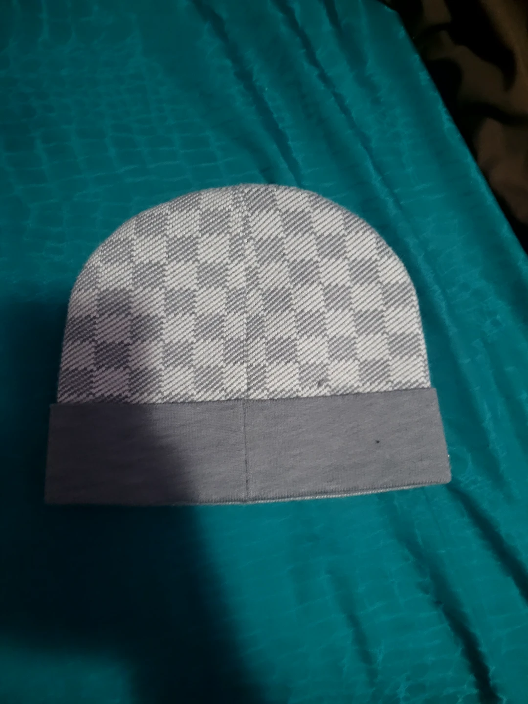 LV beanie (trades accepted) - photo 2