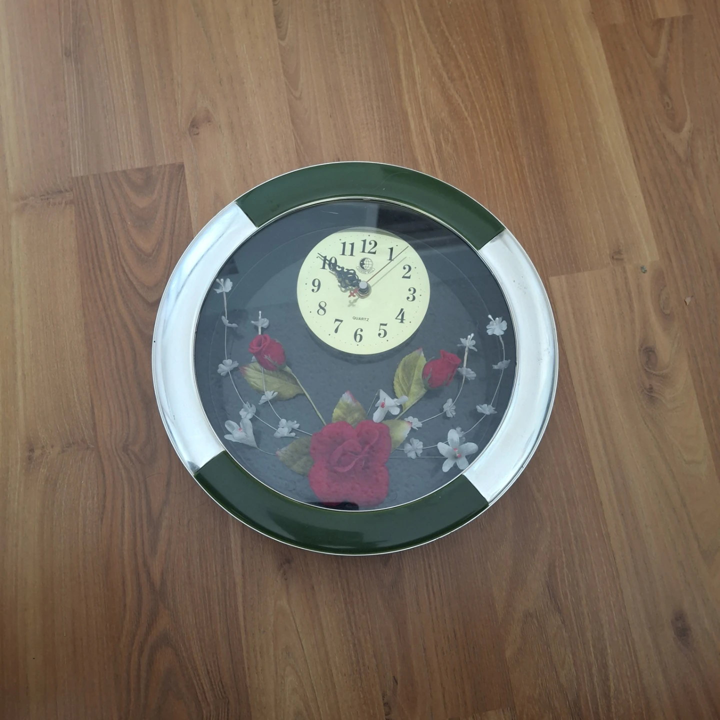 Vintage Wall Clock with Floral Design