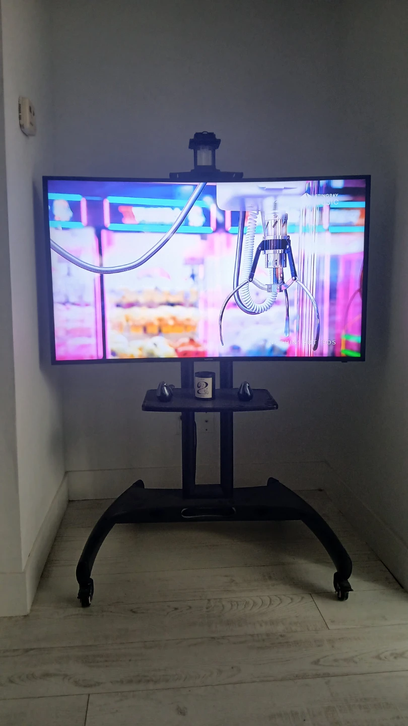 SAMSUNG 43-INCH TV + Rolling TV Stand Cart with Mount