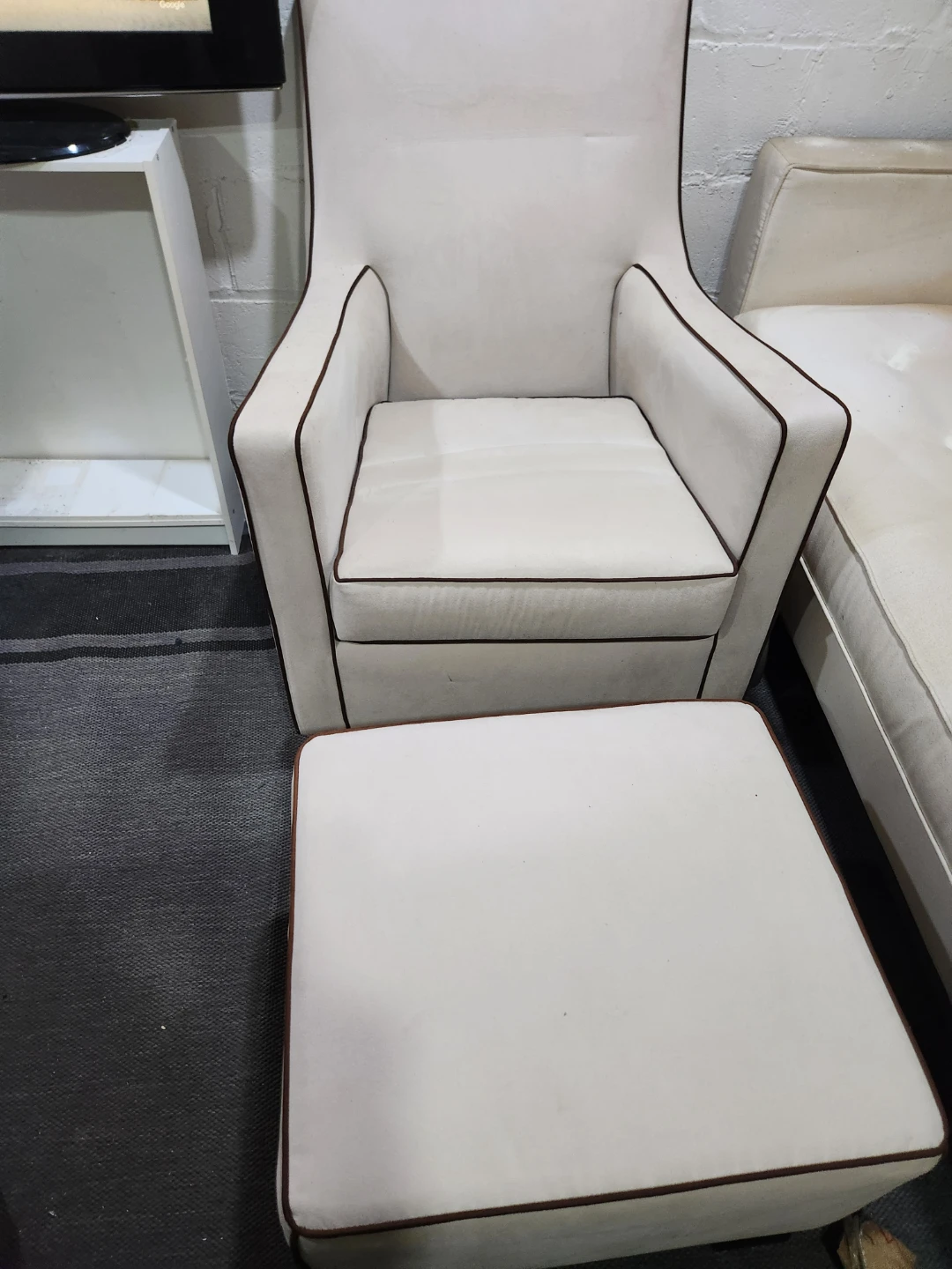 Cream Glider Chair and Ottoman - photo 2