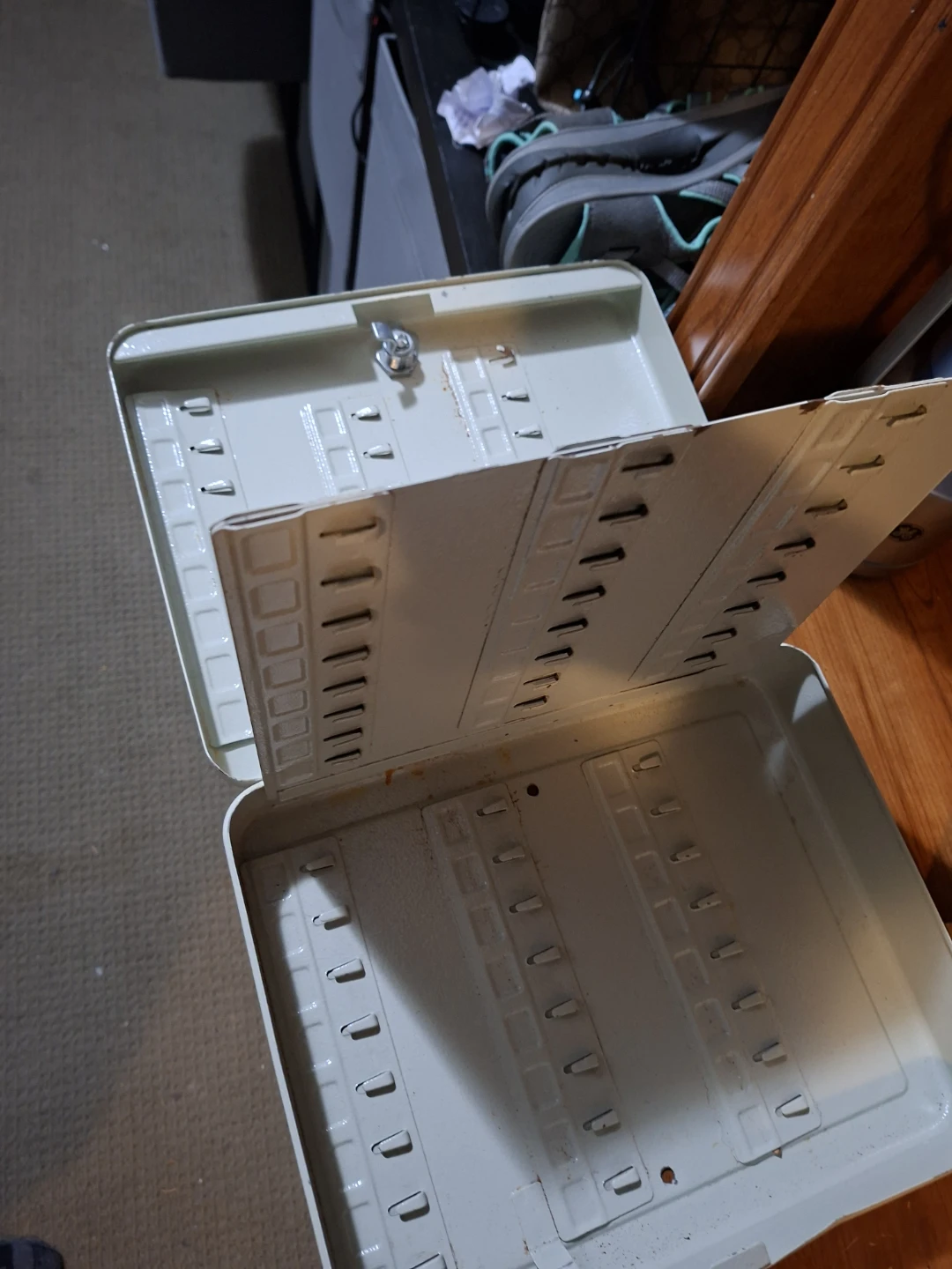 Heavy Metal Key Cabinet with Lock - photo 4