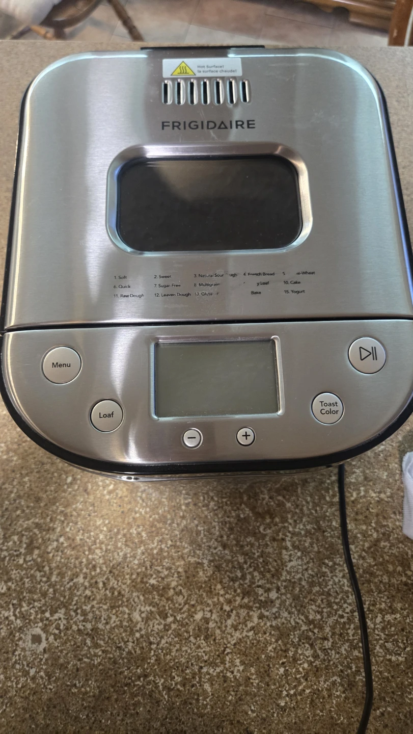 Frigidaire 15-Program Bread Maker - photo 4