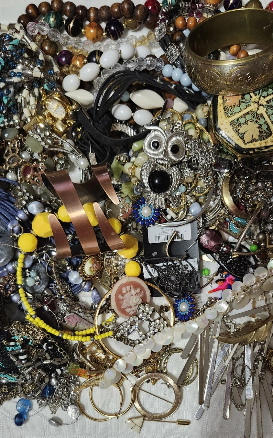 Huge Religious Jewelry lot. Some sterling pieces. - photo 3