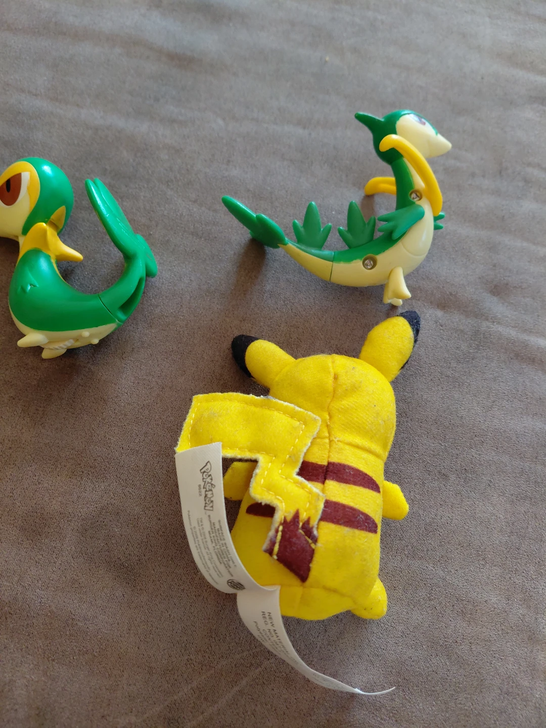 Pokemon Plush and Figurines - photo 2