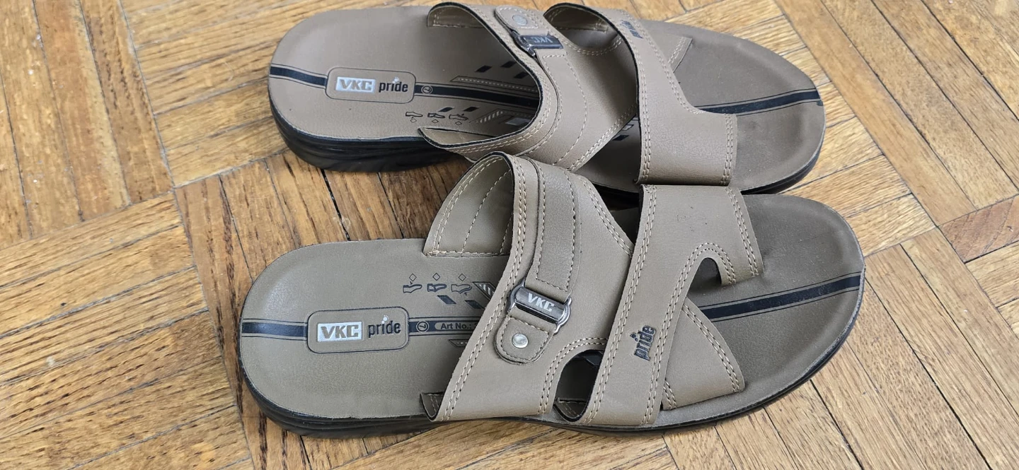VKC Pride Brown Sandals size 7