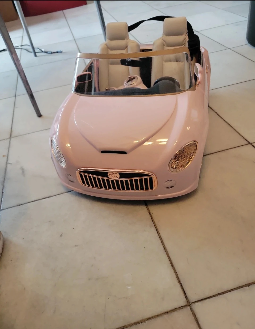 American Girl Pink Convertible Ride-On Car with Remote - photo 4
