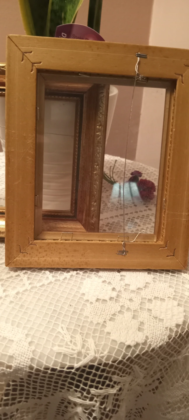 Ornate Gold Picture Frames (Set of 2) - photo 2