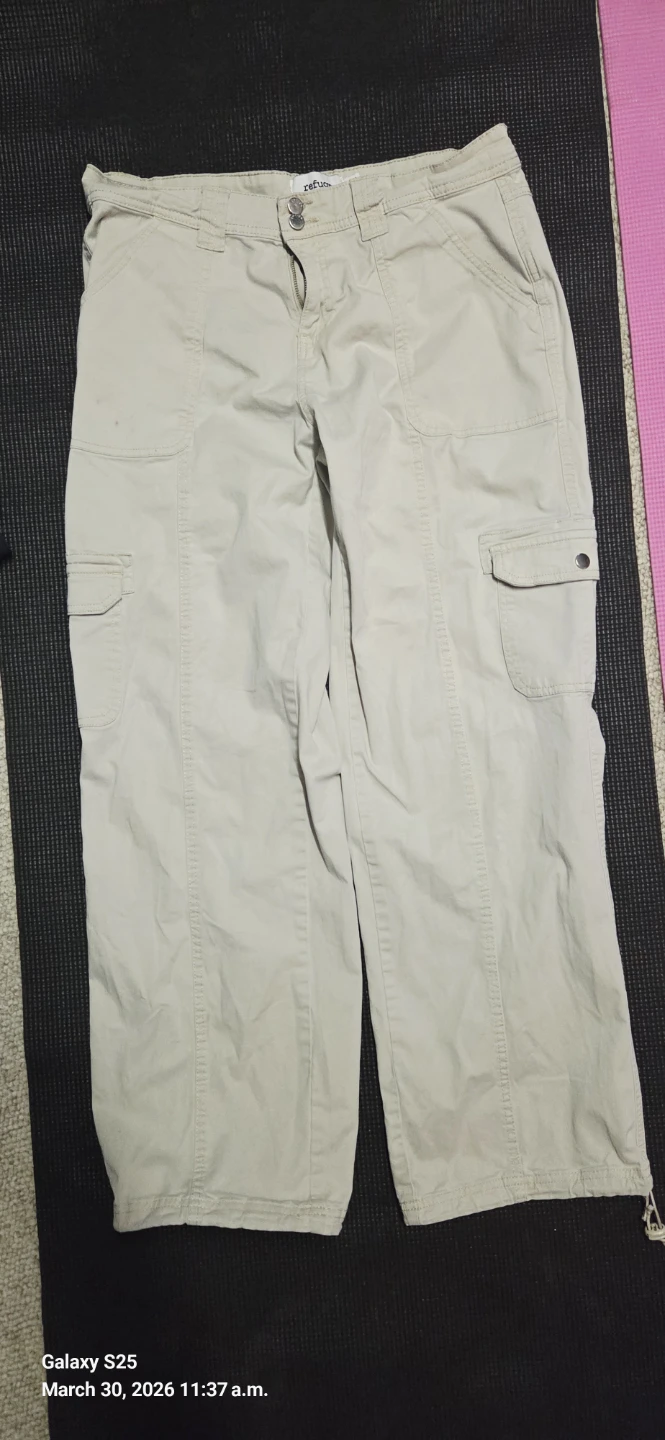 Refuge Cargo Capris