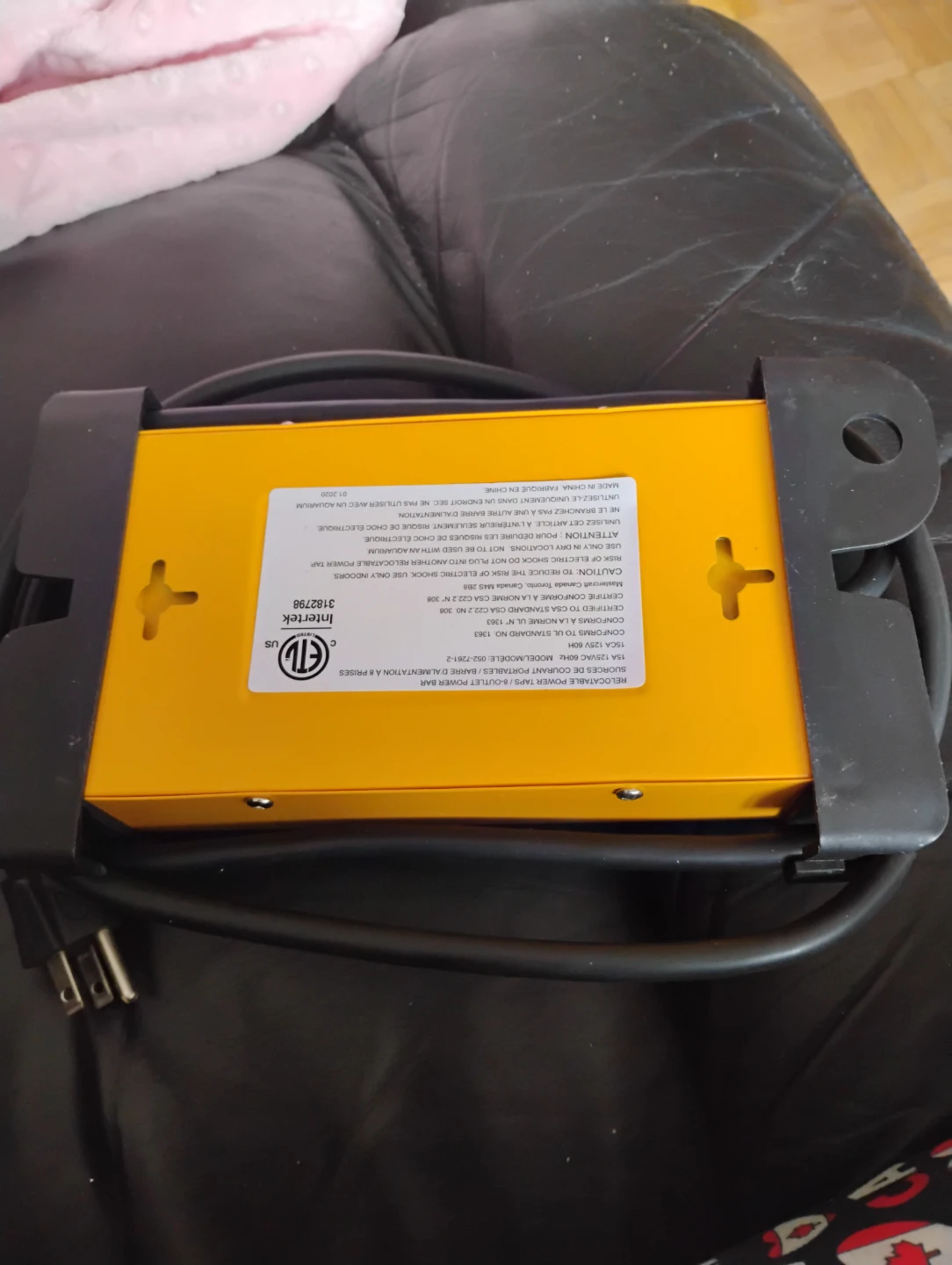 Mastercraft 8-Outlet Power Bar - photo 2