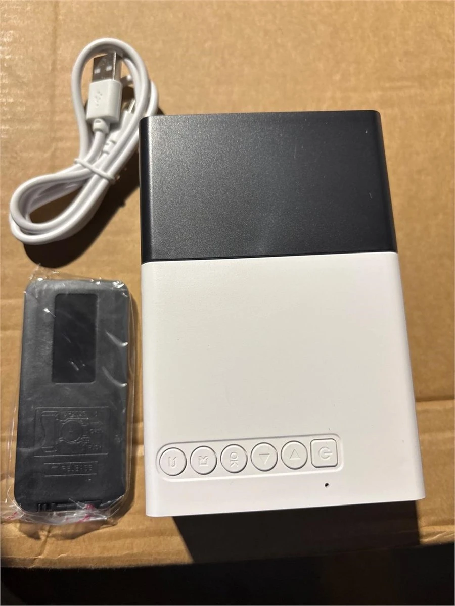 New->Portable Mini Projector - photo 3