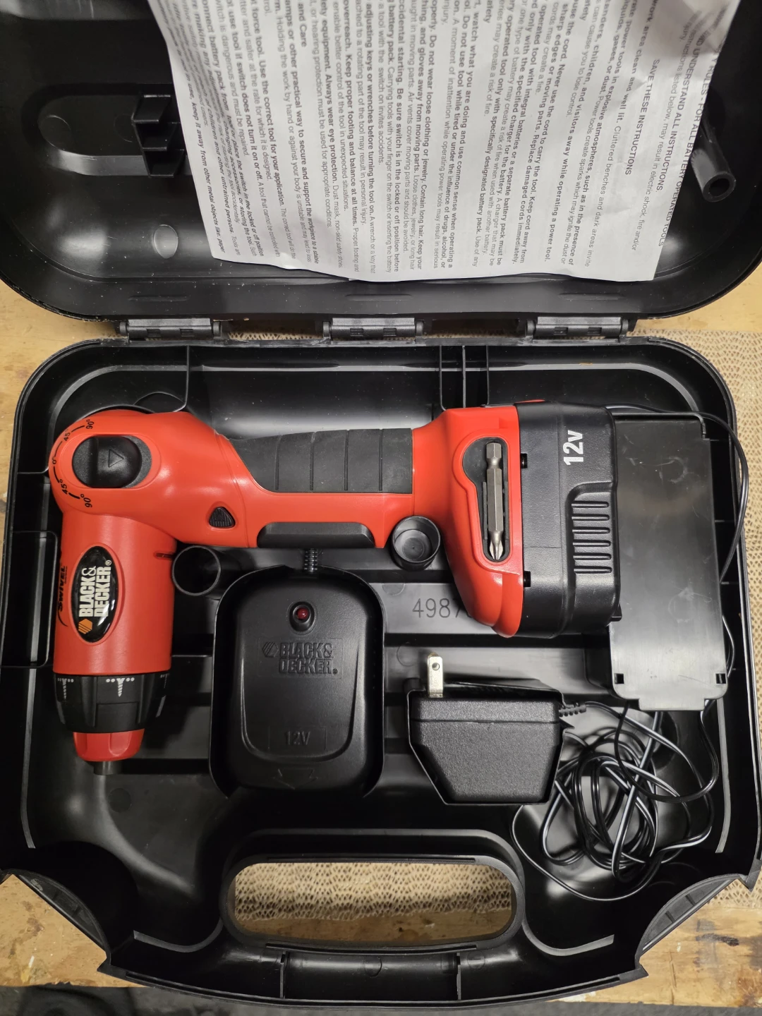 Black & Decker 12V Cordless Screwdriver Kit