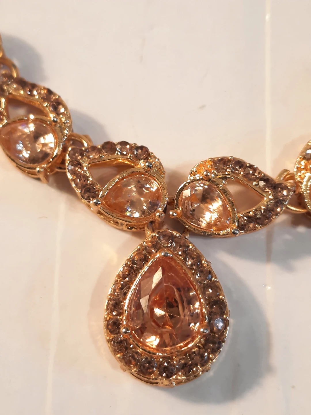 Champagne tone gold neclase - photo 4