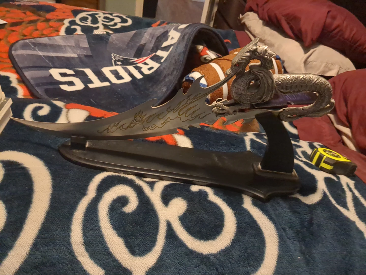 Decorative Dragon Dagger with Stand