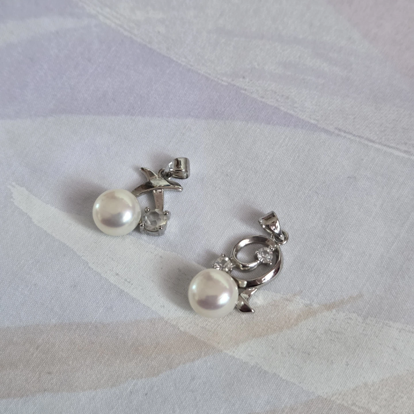 Silver Tone Necklace and Pearl Pendants Set - photo 3