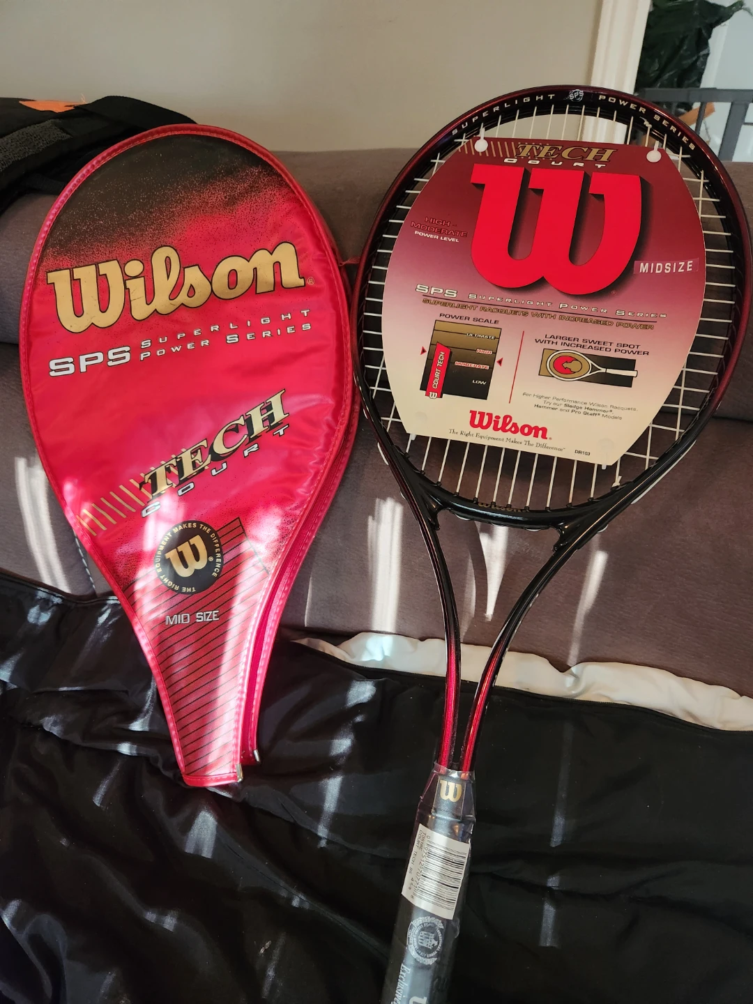 Wilson Tech Court Midsize Tennis Racquet - photo 3