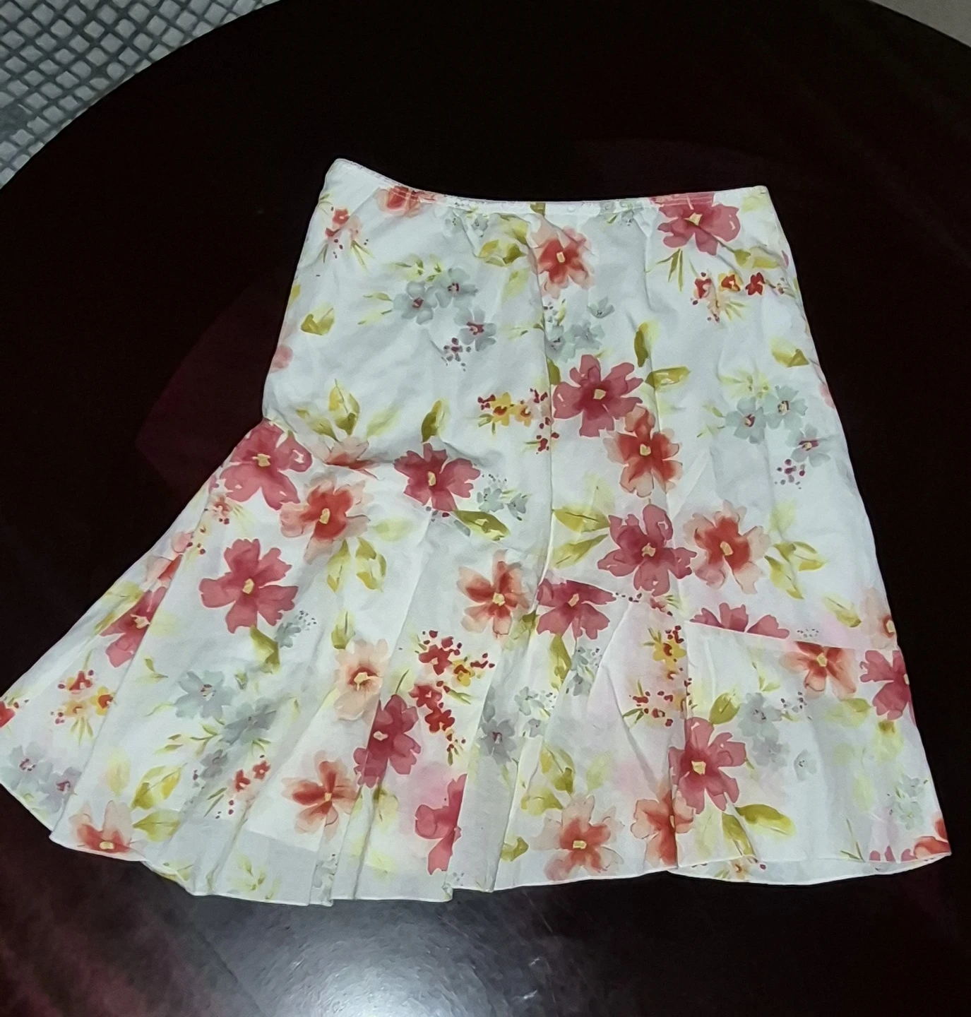 🥕 Made in Canada Floral A-line Skirt M